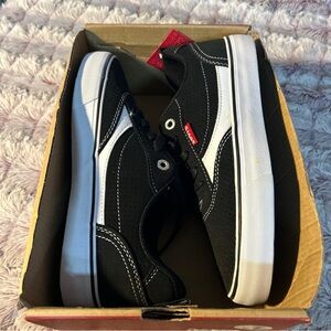 LEVI'S Sneakers size 3